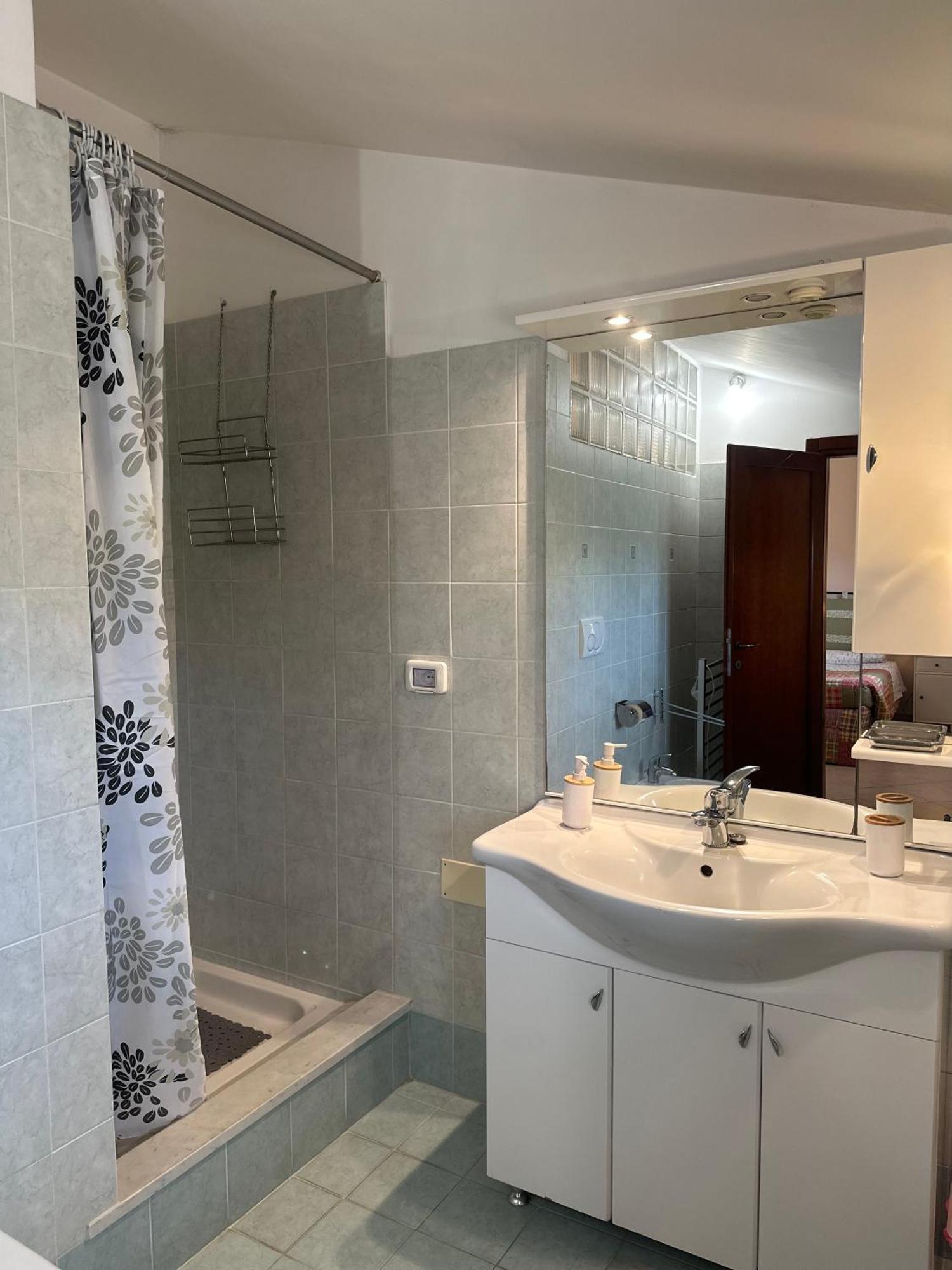 A Viterbo Terme "Casa Vacanze Al Melograno" Apartment Bagian luar foto